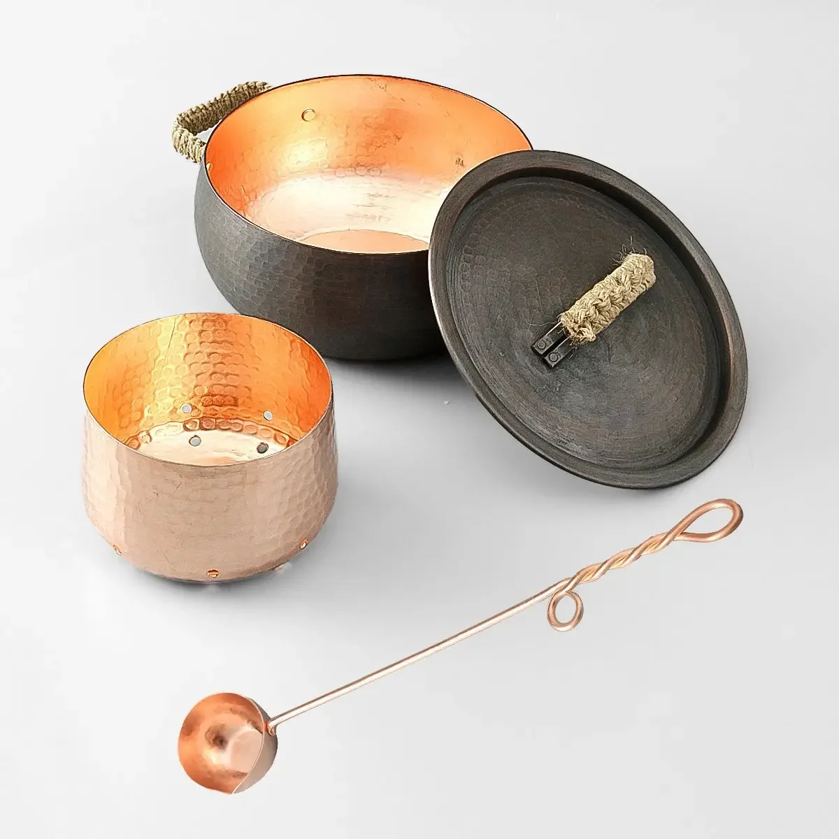 

Nonstick pan, tea pot, gas stove, induction cooker, universal