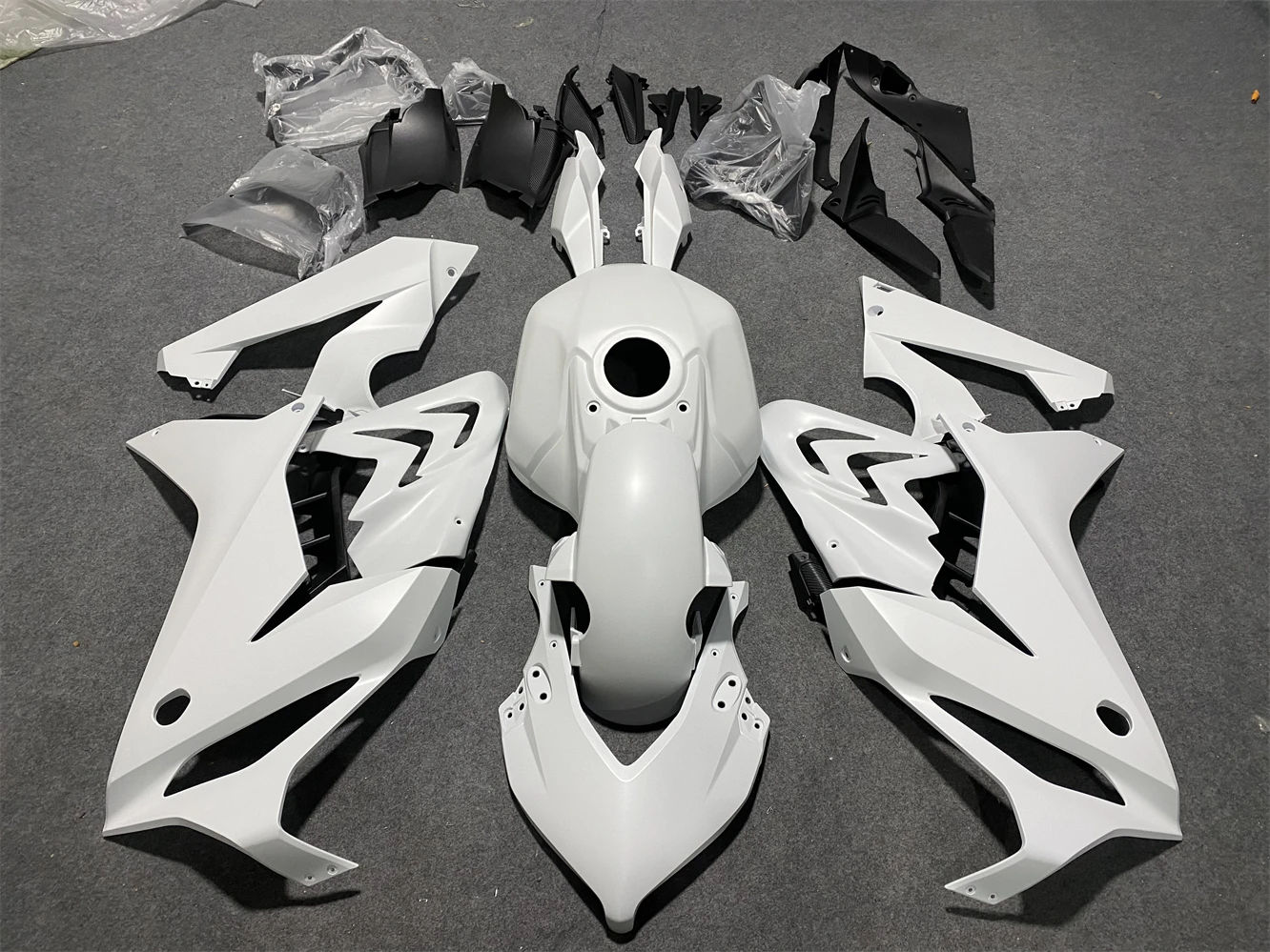 Motorcycle fairing fits CBR650R 19 2021 22 23 years CBR650 2019 2020 2021 2022 2023 Fairing extinction Pearl white motorcycle