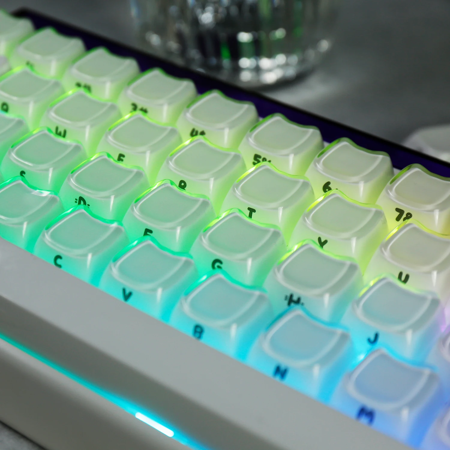 

Колпачки для клавиш Jelly Keycaps Ice Crystal Pink MAO Profile для механических клавиатур Cherry MX 61, 68, 104, в форме кошки