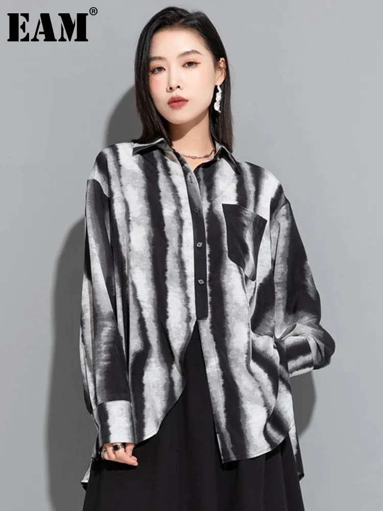 [EAM] Women Striped Tie Dye Back Split Big Size Blouse New Lapel Long Sleeve Loose Fit Shirt Fashion Spring Autumn 2024 1DF6518