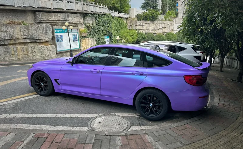 Satin Glacier Lavendelblau Vinylfolie Auto-Wrap-Folie mit Luftkanälen Lila-Blau Farbwechsel Selbstklebende Aufkleberrolle – Detail 1