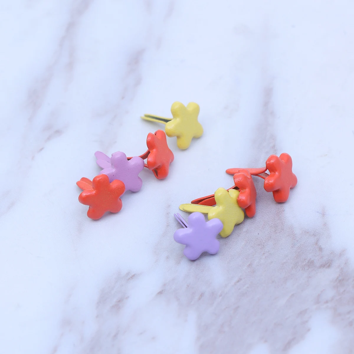 

100 Pcs Feet Nail Decoration Embellishments Craft Wooden Flower for Crafts Mini Brads Paper Photo Album Decorations