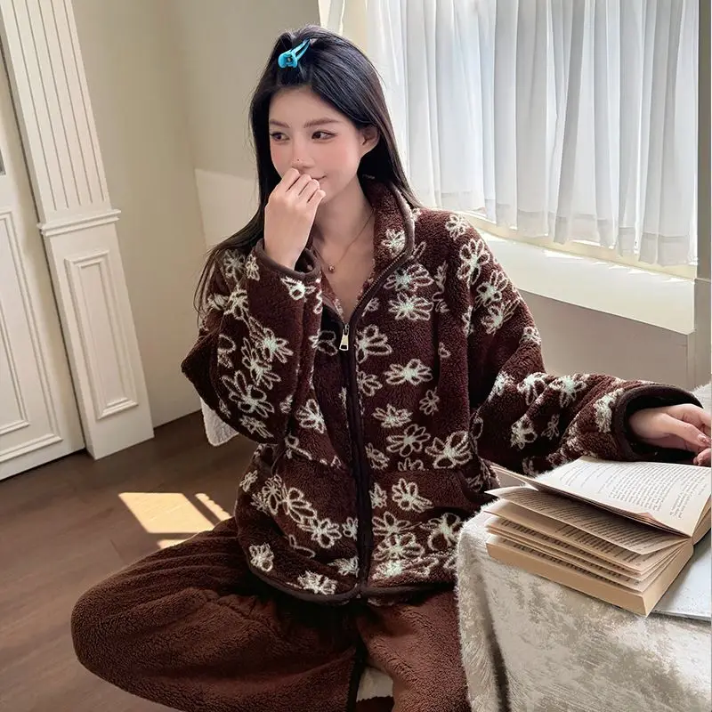 Pajamas Women's Autumn and Winter New Flannel Loungewear Coral Fleece Thickened Fleece Small Flower Zipper Warm Clothes Cover