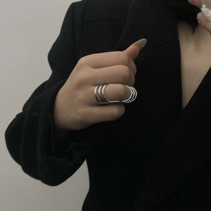 Simple Punk Hollow Index Finger Ring Retro Bendable Chunky Ring Fashion Jewelry Gothic Statement Joint Rings