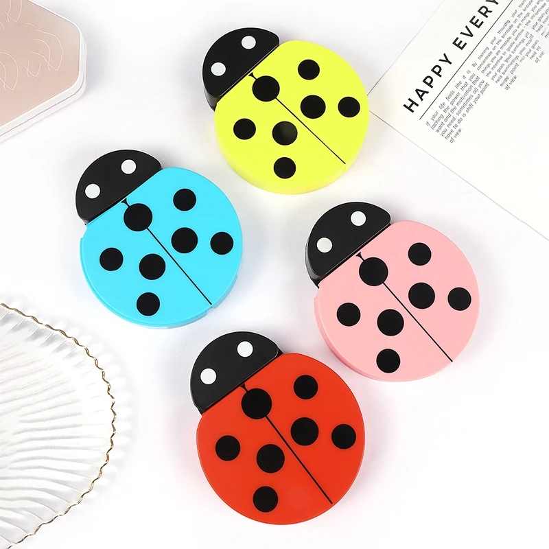 4 สีแบบพกพาชุดแปรงแต่งหน้า 5 ชิ้นแปรงกระจก Ladybug กล่องแปรงเครื่องสําอางธรรมชาติแปรงอายแชโดว์