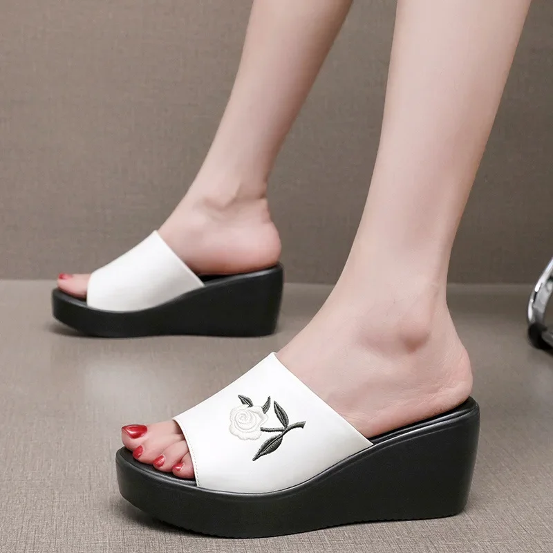 

32-43 Genuine Leather Wedges Heeled Summer Slippers Ladies Shoe Peep Toe Women's Slipper Female Platform Beach Embroider Sandals