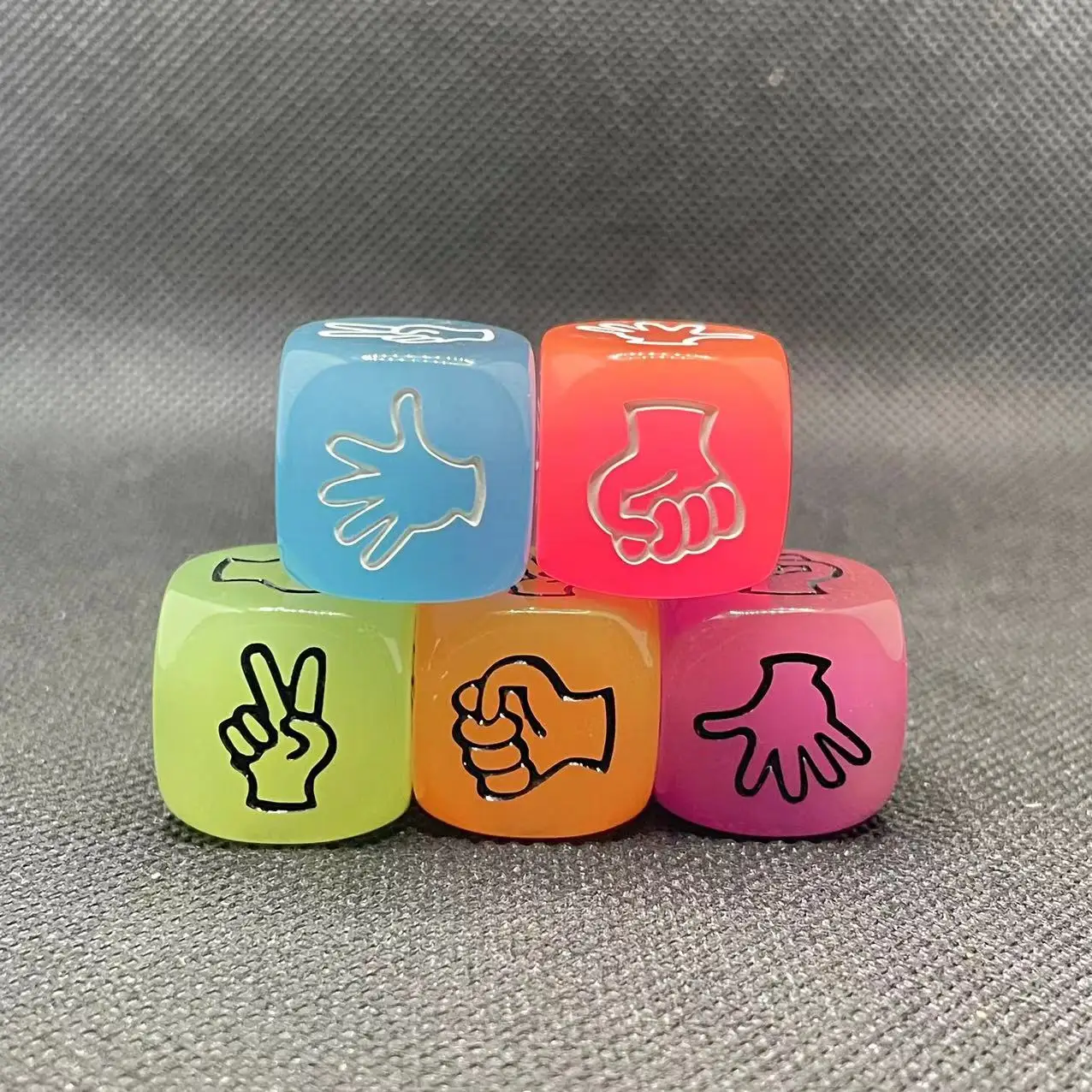 5pcs/Lot  Acrylic 20mm 5 Color Glow In The Dark Luminous Rock Paper Scissors Dice For Children\'s Toys And Family Party Games