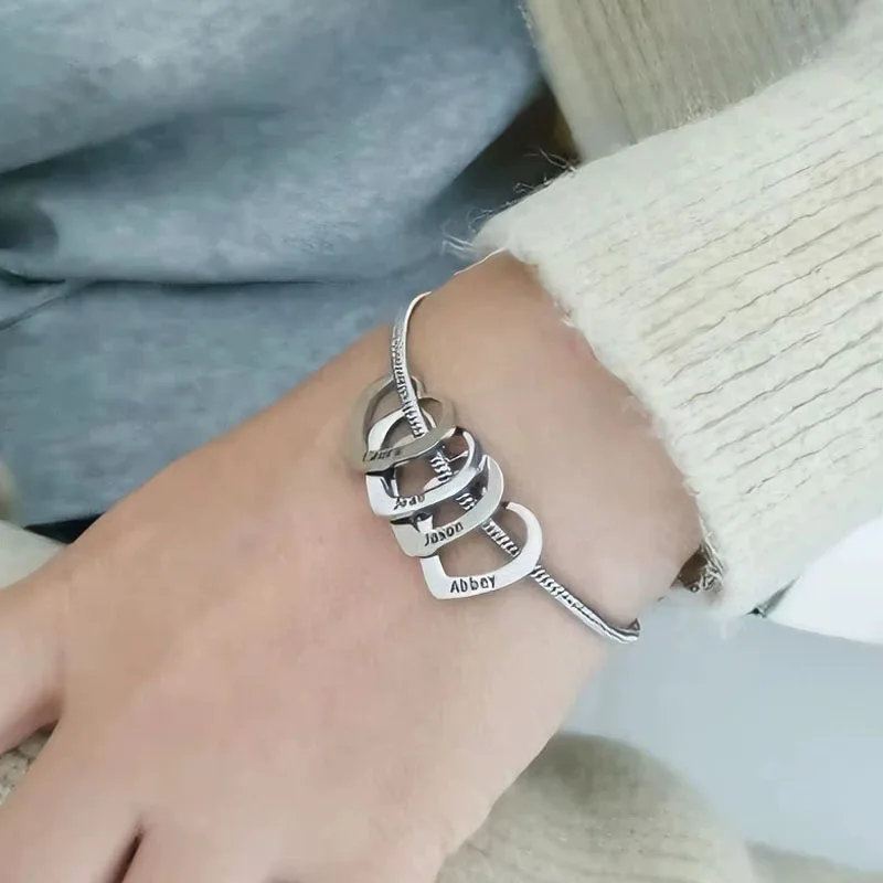 

Personalized Names Heart Charms Women Bracelet Snake Chain Bracelet Customized Jewelry Birthday Gift for Mom Daughter