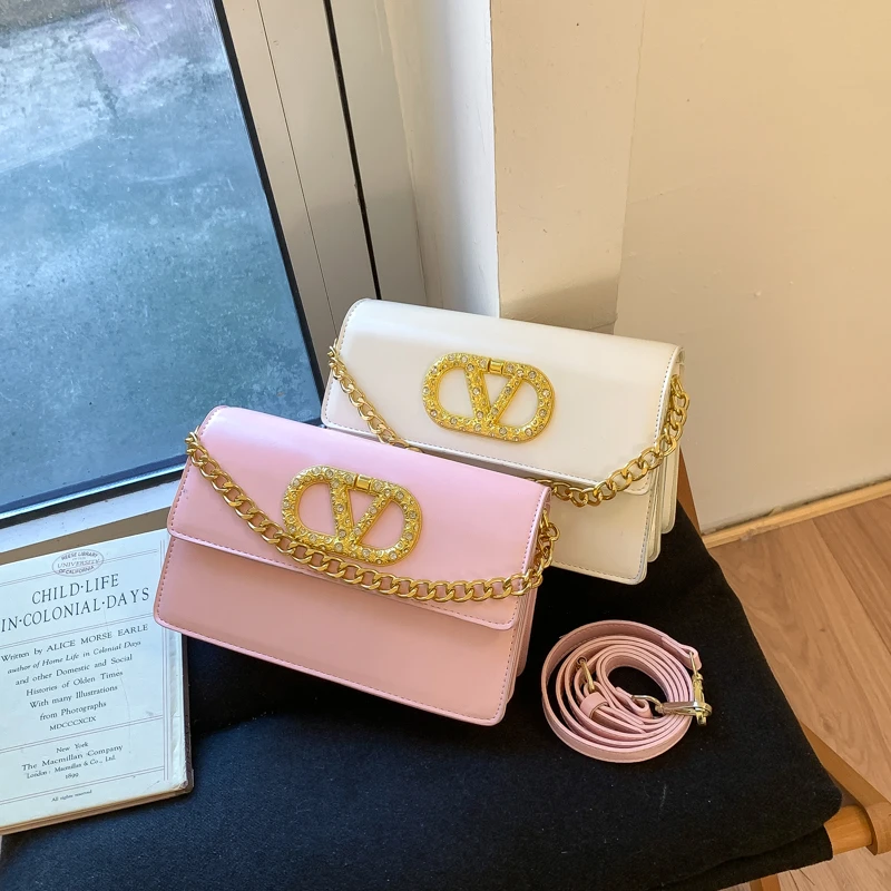 

Elegant Luxury Minimalist Large Capacity Shoulder Bag Small Niche Top Handle Handbag for Women Travel Daily Use