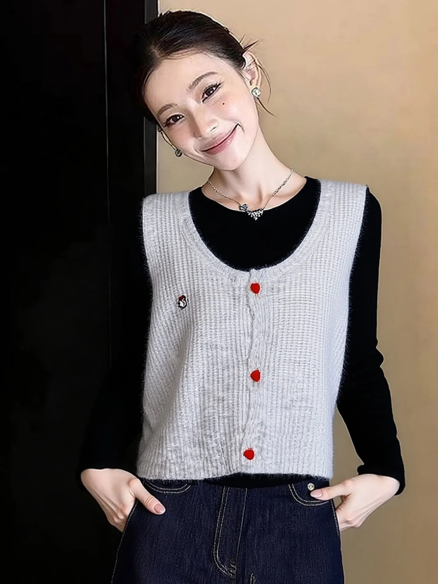 

Soft Knitted Single-Button Vest Korean Sle Lazy Faion Layering Women's Cardigan Warmth Emitting Regular Fit Spring Apparel