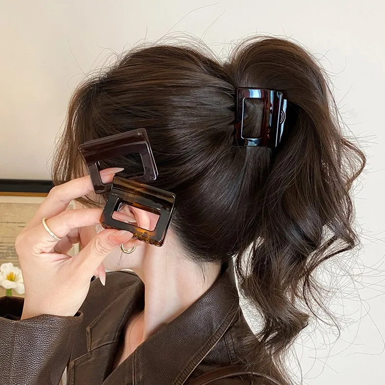 1pcs Women's Square Lightweight Hair Claw Clip Fashionable Elegant Hair Accessory Clip Suitable Hair Styling Makeup