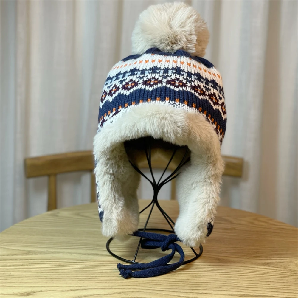 

New Winter Women's Warm Knitted Ski Hat With Earmuffs Cute Pom-pom Plush Peruvian Hat Earmuffs Women's Fashion Lei Feng Hat