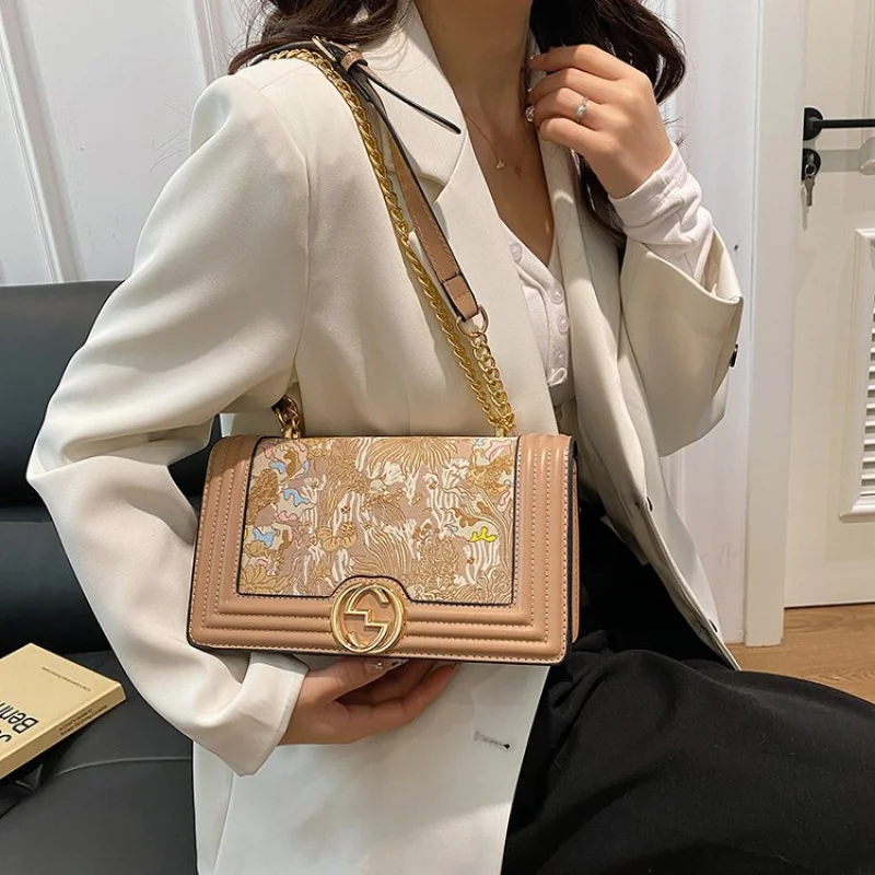 

Stylish Ladies Hand Bags Made Of Zebra-Print Leather Featuring Trendy Famous Elegant Lightweight Daily Look​