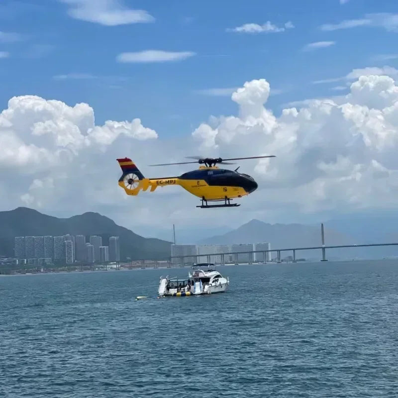 YUXIANG F06 EC135 1:36 échelle 6Ch double moteur sans balais un rouleau de clé hélicoptère RC