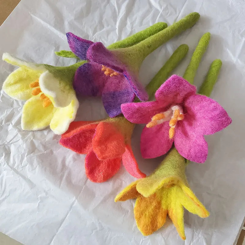 Handmade Felt Flores Artesanato Lã Feltro Brinquedos Decoração de casa Vermelho Roxo Amarelo Rosa Branca Flor 23cm Meninas Brinquedos