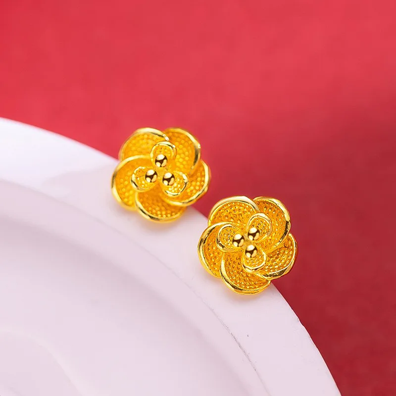 Retro temperament senior sense of small flower earrings gold plated Korean version of the small design sense of small 9999gold