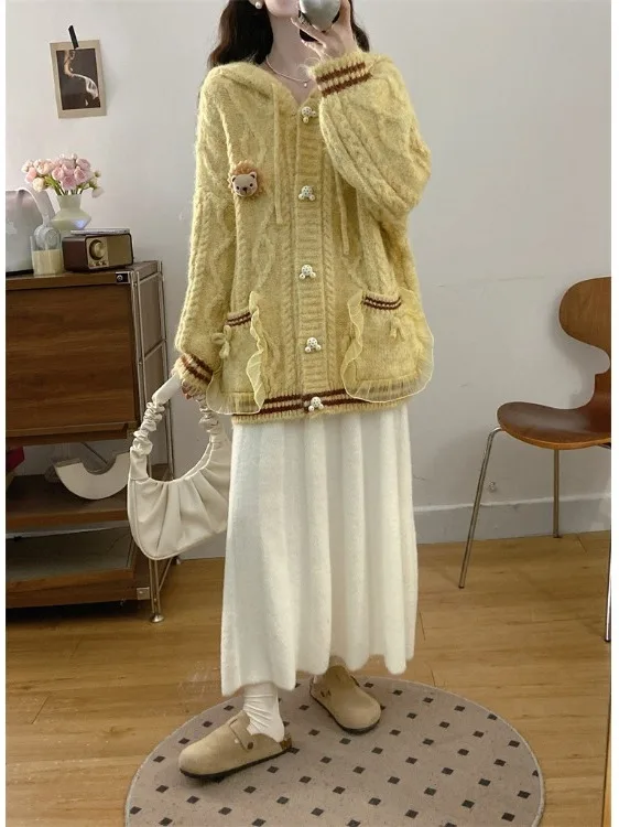 

Новый осенне-зимний комплект: вязаный свитер-пальто большого размера с шапкой, юбка с высокой талией и мехом, милый и стильный, для повседневной носки