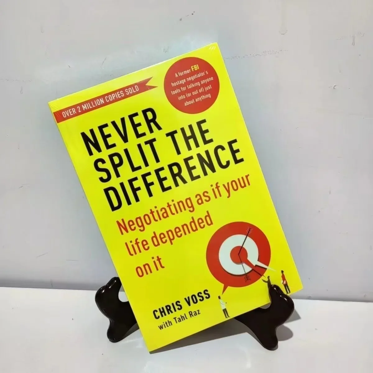 Chris Voss FBI Hostage Negotiation Guide: Interpersonal Communication Self Improvement Book