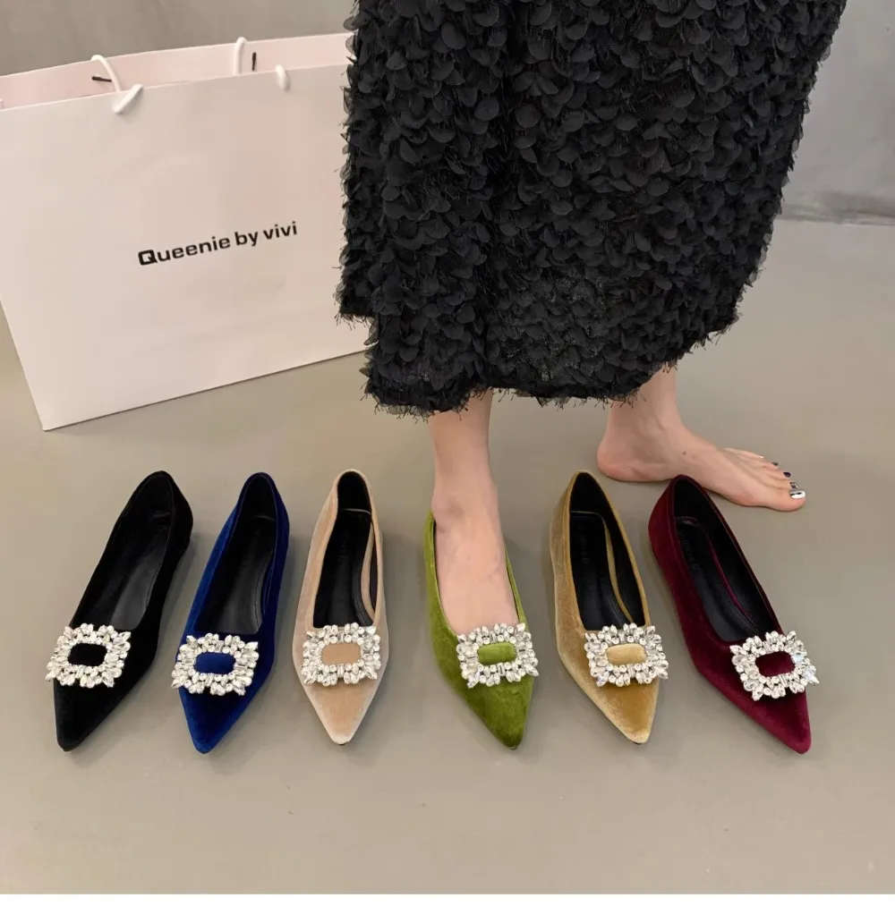 2025 Spring and Autumn New French Fashion Red Pointed Suede Water Diamond Shallow Mouth Flat Flat Casual Women's Shoes