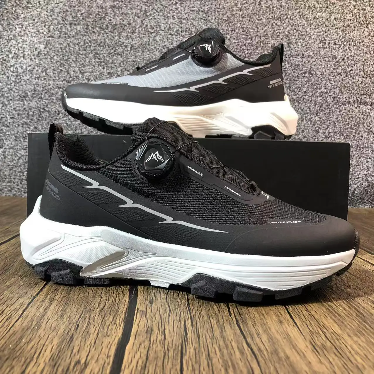 outdoor-men's-hiking-shoes-breathable-lightweight-anti-slip-wear-resistant-button-mechanized-mountain-climbing-shoes