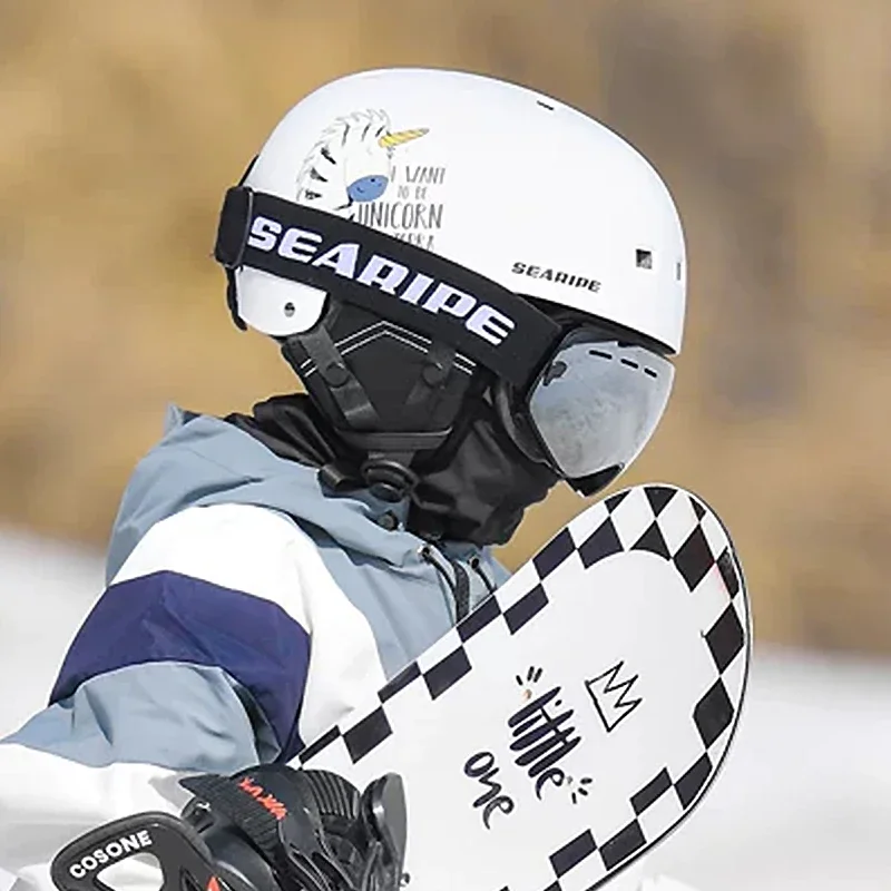 Helm sepeda motor olahraga anak laki-laki perempuan, helm keselamatan pelindung salju, peralatan mobil salju, helm ski luar ruangan untuk anak laki-laki dan perempuan 2025