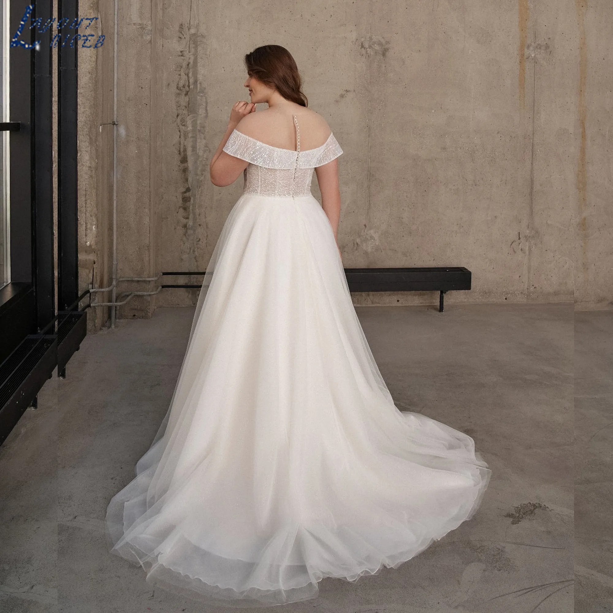 LAYOUT NICEB Plus Size Wedding Dress Off-Shoulder A-Line Backless Romantic Bride Gowns V-Neck Tulle vestidos de novia Customized