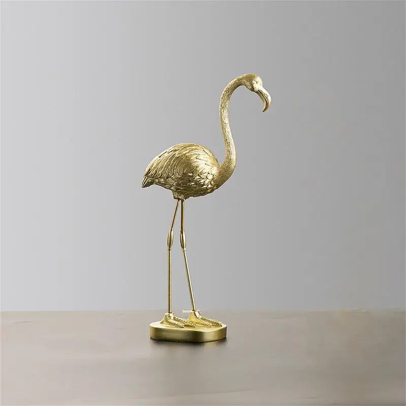 NordicStyle Luxury Golden Flamingo Figurine Home Resin Decoration Crafts TV Cabinet Decoration Personality Creative Ornaments