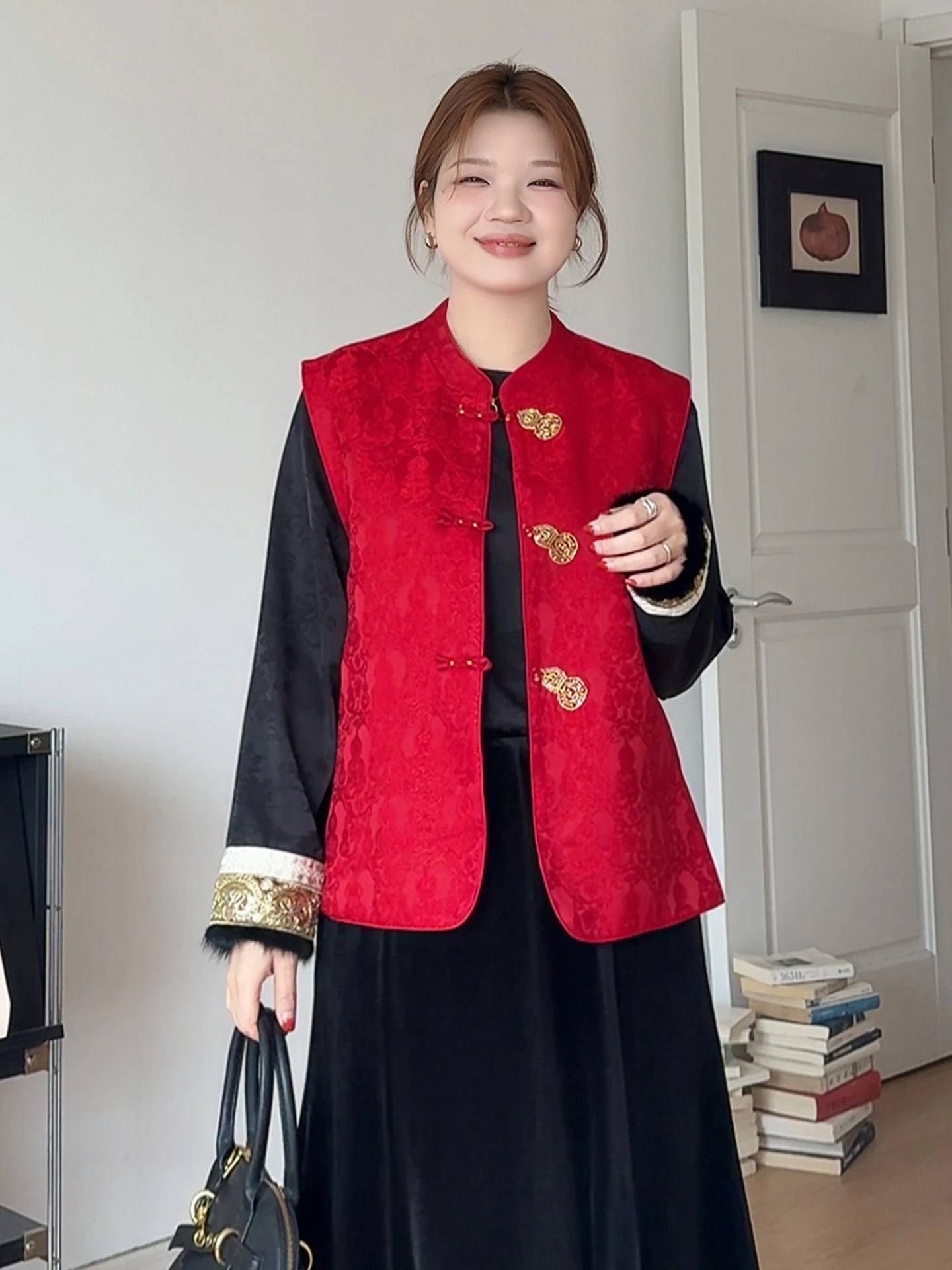 

plus Size Red Chinese Sle Women's Vest Jaet Spring Faionable Versatile High Waist Design Button Detailing Comfortable B...