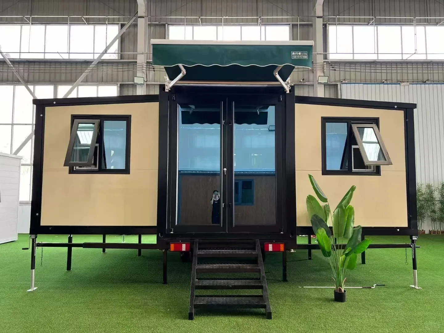 Eco-Friendly Customized Expandable Container House Villa Luxury Prefab Home With Modular Design For Office Dormitory Garden Use