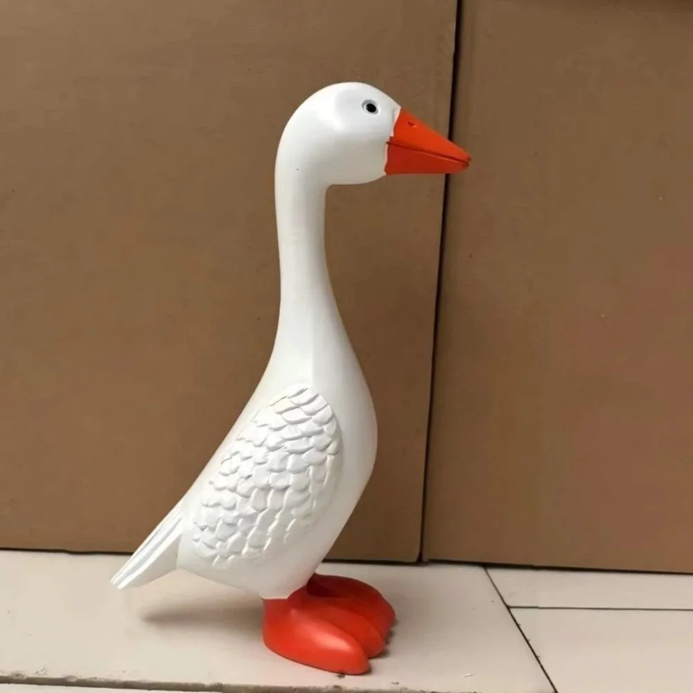 

Lifelike Resin Goose Statue Nordic Style Simulation White Goose Ornament Minimalist Duck Sculpture Tabletop Decorative Ornament