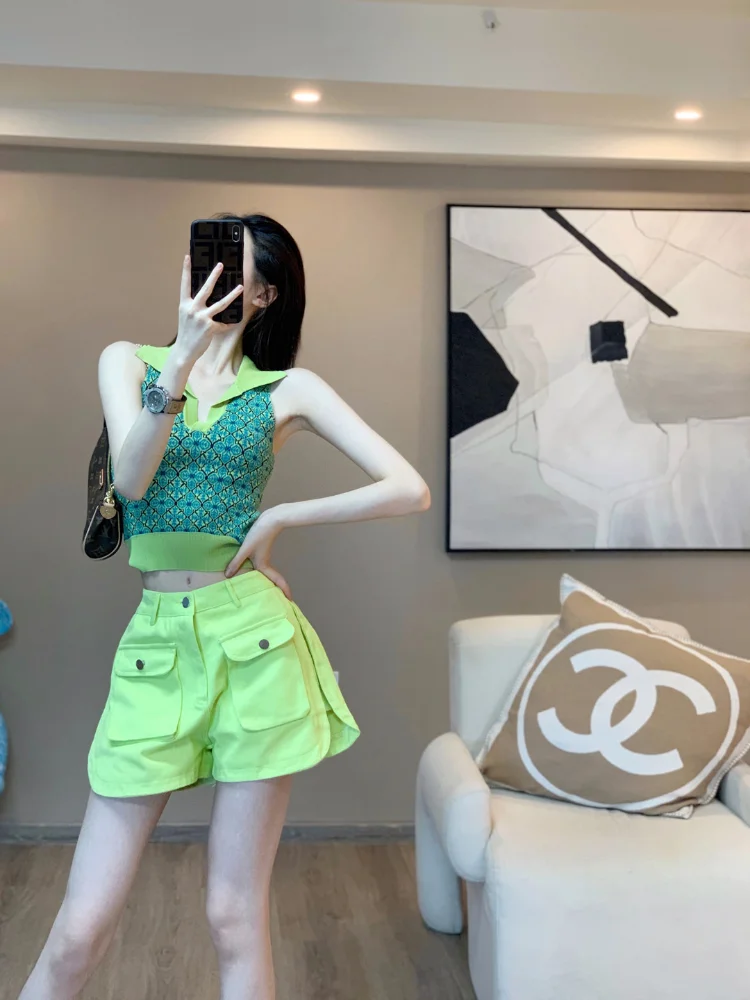 Fashionable Women's Set 2024 New Design Sense Niche Versatile Hanging Neck Top Shorts Age Reducing Two-piece Set
