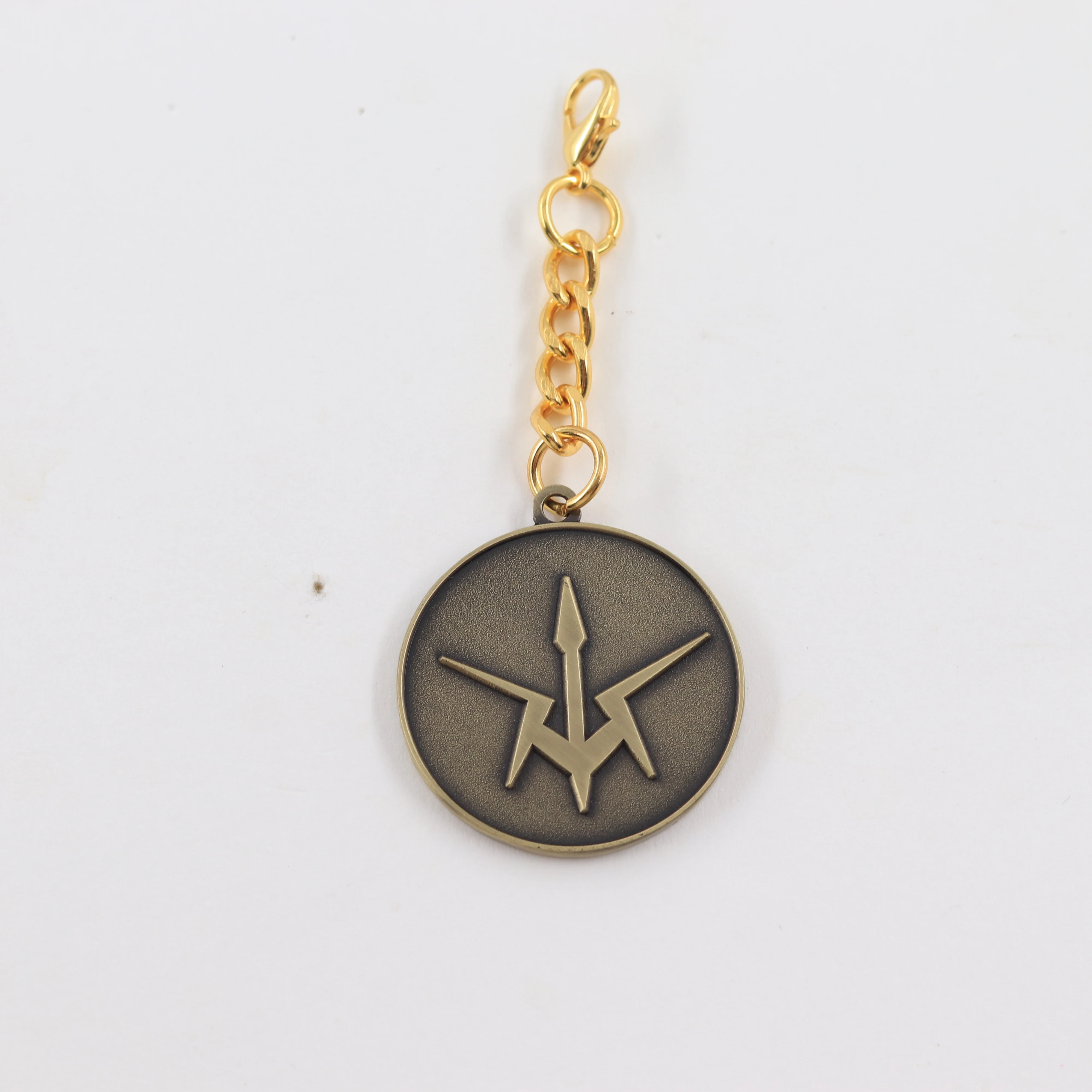 Code Geass Lelouch Schlüsselanhänger Anime Zero Helm Schwarze Ritter Emblem Schlüsselring Antik-Bronze Metallanhänger Auto-Taschen-Charm Schmuck – Detail 12