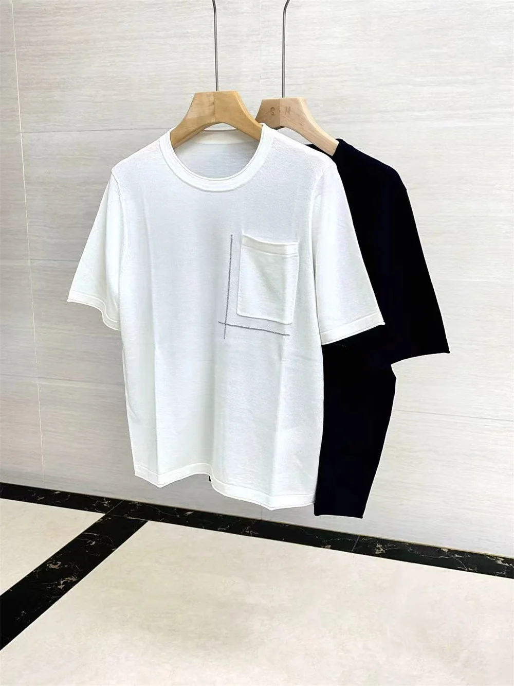 

Women's Crew Neck Sweater Pocket Beading T-Shirt Top