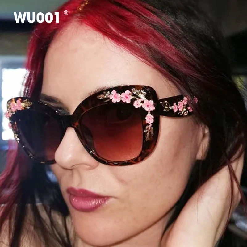 2024 Rose Fancy Decorative Eyewear Fashion Retro Design Flower Sunglasses Women Vintage Metal Pink Flores Cat Eye Sun Glasses