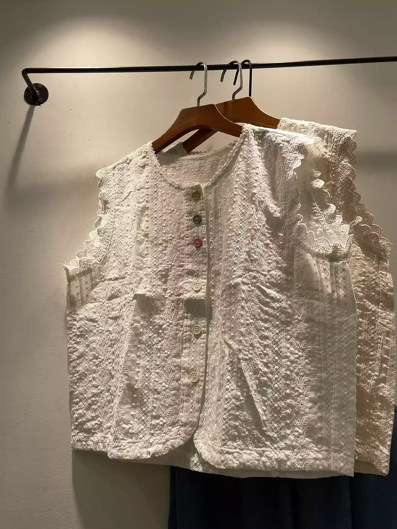 

2025 Mori Kei Japanese Style Sweet Lace Embroidery Vests for Women Tops Original Cotton Chic Sleeveless Jacket