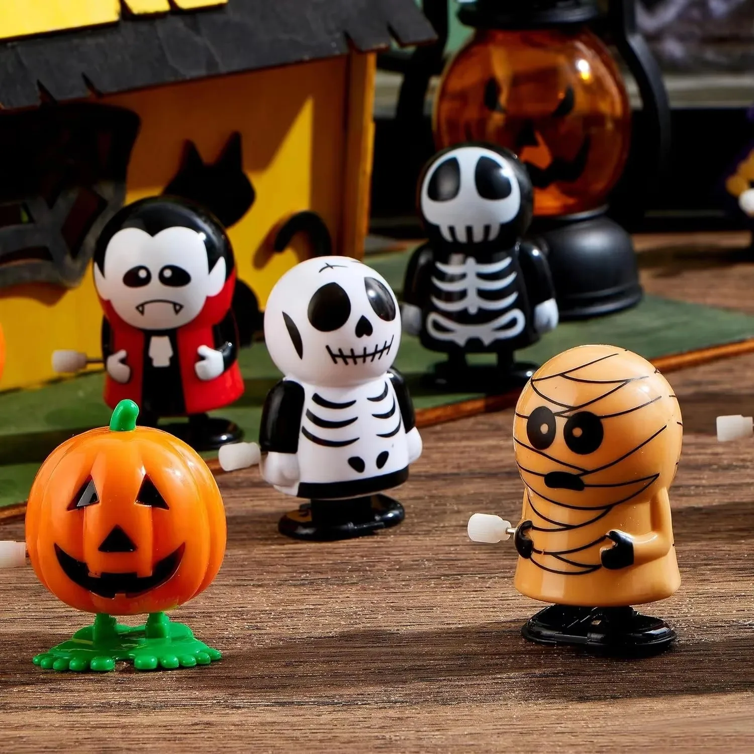 3/6PCS Cute Christmas Clockwork Wind Up Toy Jumping Teeth Ghost Pumpkin Skull Fun Novelty Ornament for Xmas Party Kids Boys Gift view 5