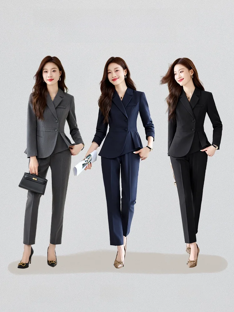 ชุดสูทสีน้ำเงินรอยัลสำหรับผู้หญิง เหมาะสำหรับพนักงานต้อนรับร้านขายเครื่องประดับ ชุดทำงานสำหรับนักบำบัดความงาม ชุดทำงานระดับไฮเอนด์สำหรับผู้จัดการโรงแรม แฟชั่นทันสมัย...