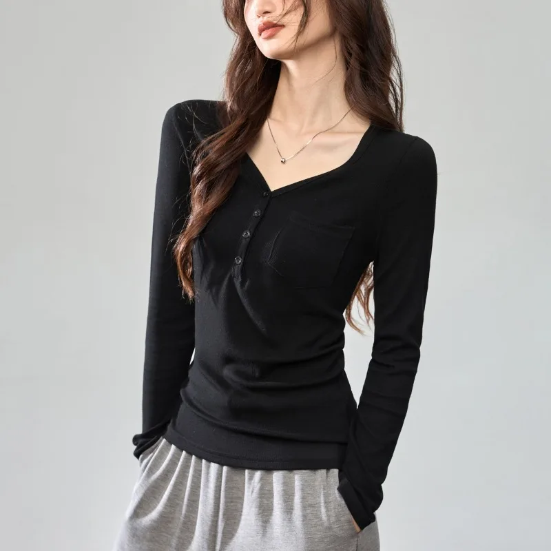 

Design Sense Button-down Temperament V-neck Base Shirt Women's Autumn Long-sleeved Slimming Straight Shoulder Top