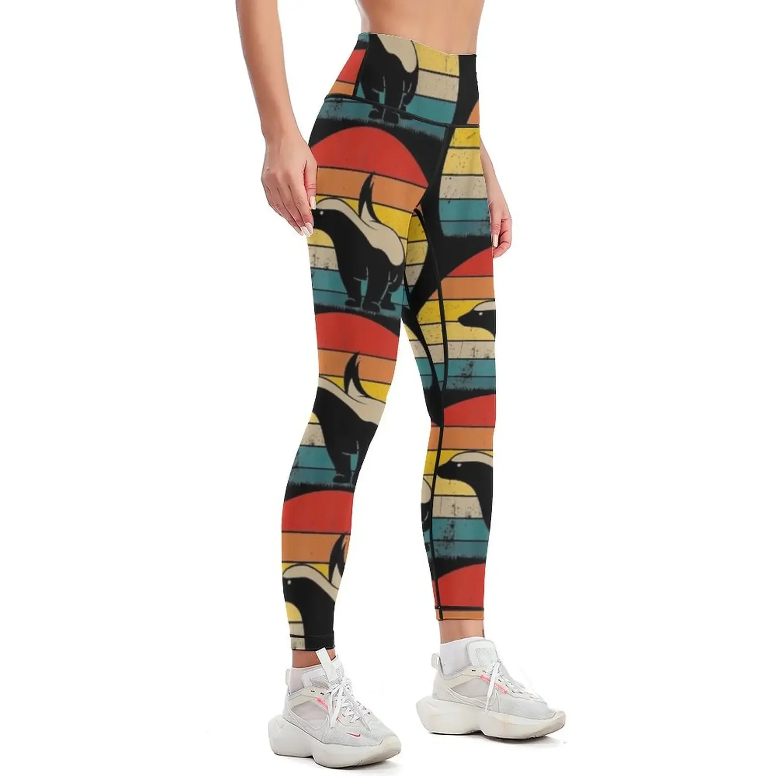 Honey Badger , Retro Vintage Honey Badger Animal funny gifts Leggings workout clothes for sporty woman gym Womens Leggings