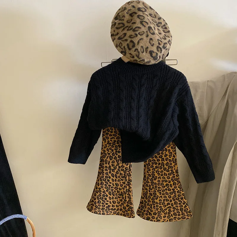 Girls Suit 2024 Winter New Childrens Wear Korean Style Baby Girl Twist Round Neck Knit Sweater Leopard Flare Pants Two-piece