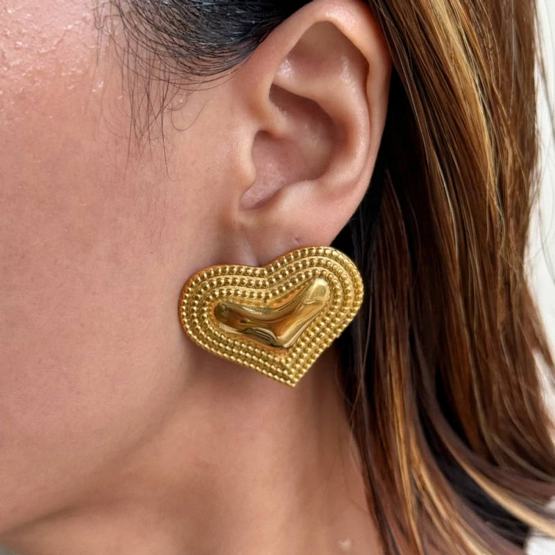 Gold Color Metal Heart Stud Earrings for Women Three-layers Uneven Side Love Heart Female Earrings Punk Cool Ear Jewelry