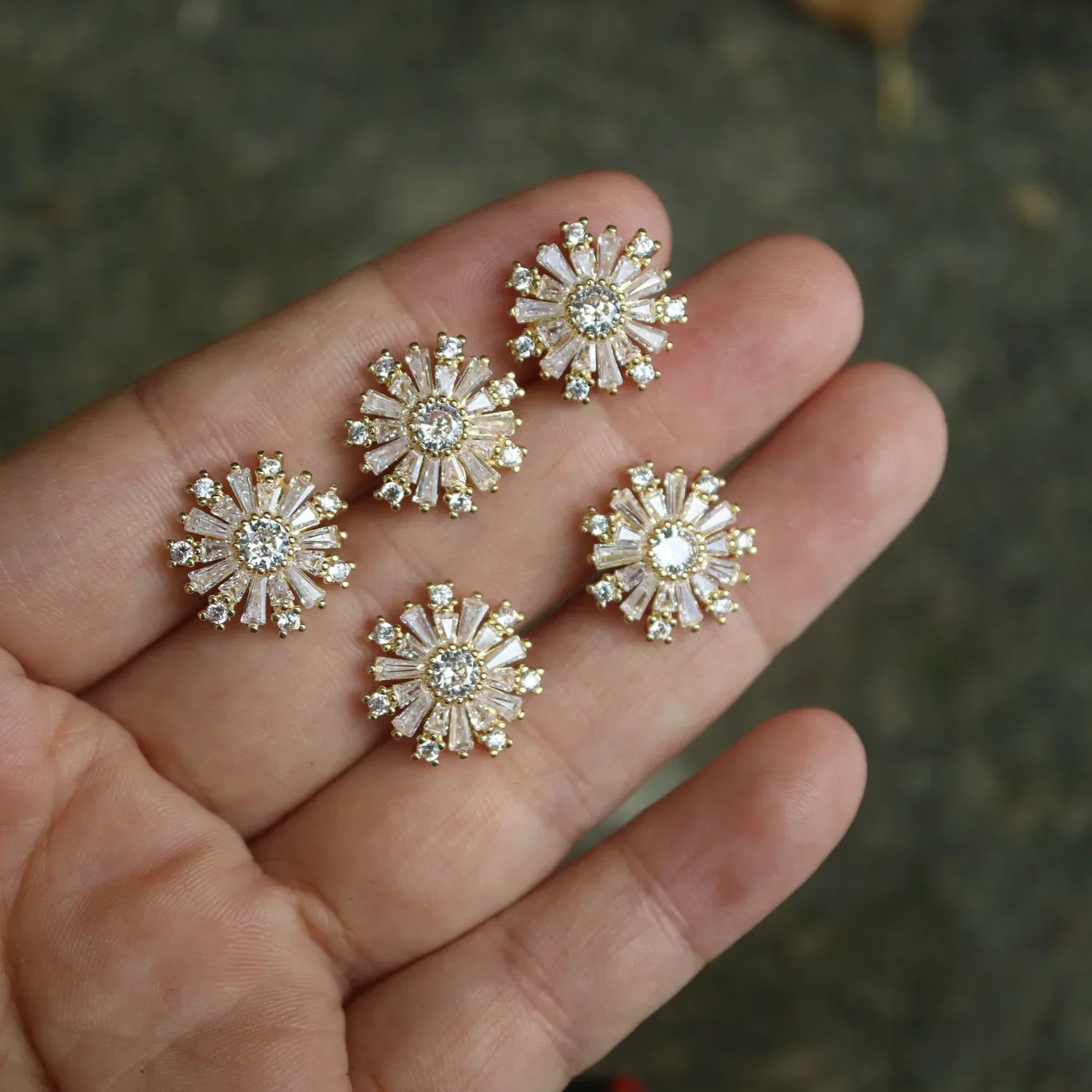 5pc/lot Luxury crystal buttons Cubic zirconia button for clothes Decorative CZ sewing rhinestone apparel diy sewing accessories