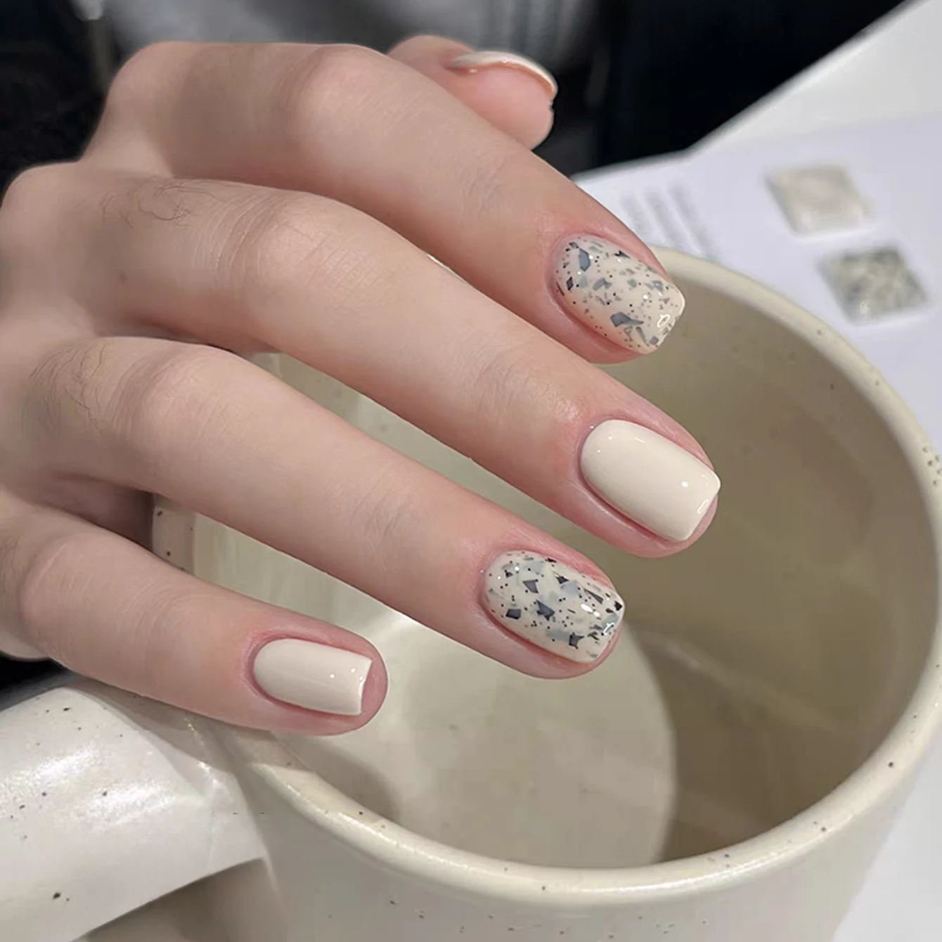 MEC 1-8個入り チーズアイスクリーム スパンコール ジェルネイルポリッシュ 2025秋冬 ドーパミン ジェントルフレッシュ フェアリークリーム スパンコール ネイルアート用品