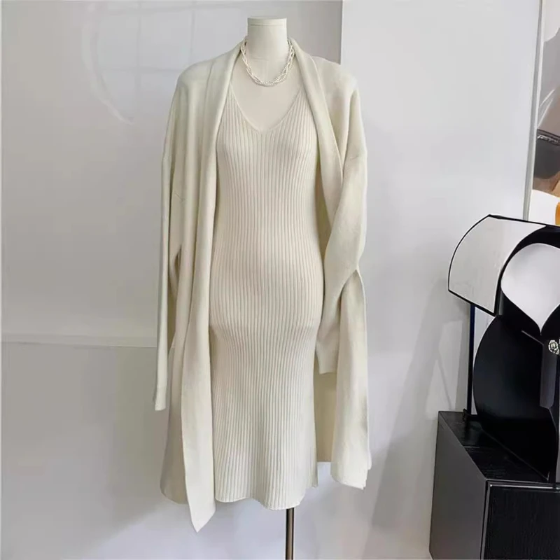 Fashion Ladies Two-piece Small Fragrant Style V-neck Dress Slim Knitted Suit Loose Cardigan Medium Elastic Temperament Suit Fit