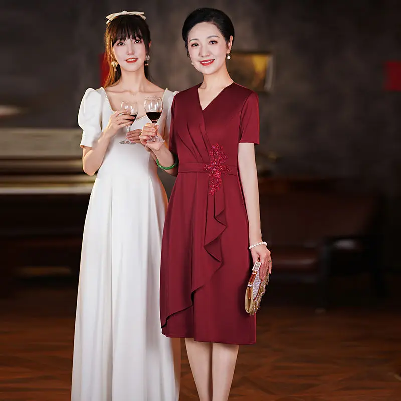 

2024 Spring/Summer New Women's Dress Loose Commuter Leisure V-neck Evening Dress Women's A-line Dress