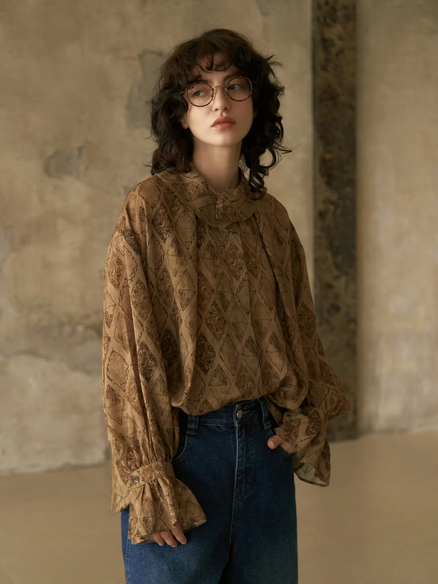 

VIMIE2025 Autumn Winter New Retro Print Loose Long Sve Turn-down Collar irt Women's Faion Breathable Comfortable Casua...