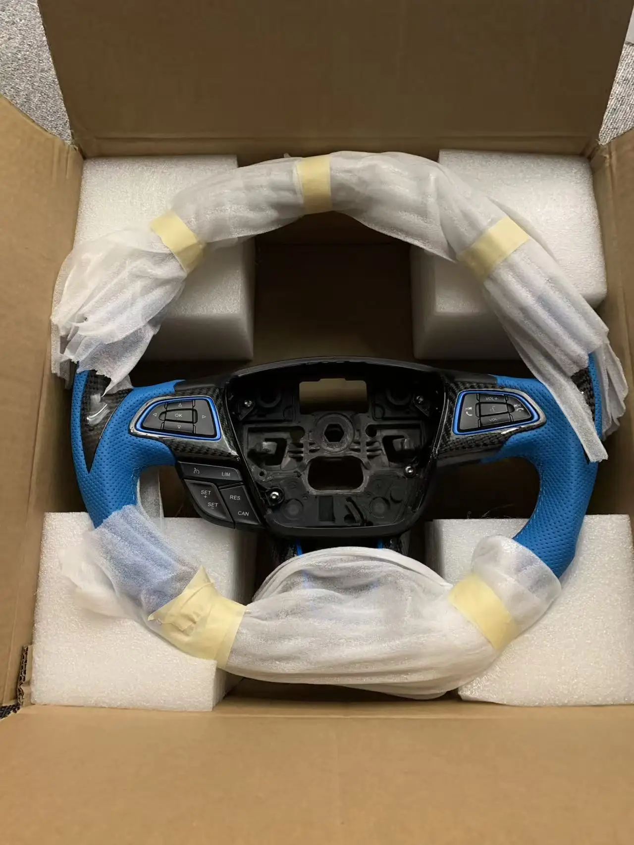 Blaues Leder 100% Carbon-Faser Maßgefertigtes Lenkrad Passend für Ford Focus MK3 2014-2018 Sport-Lenkrad Zubehör – Detail 6