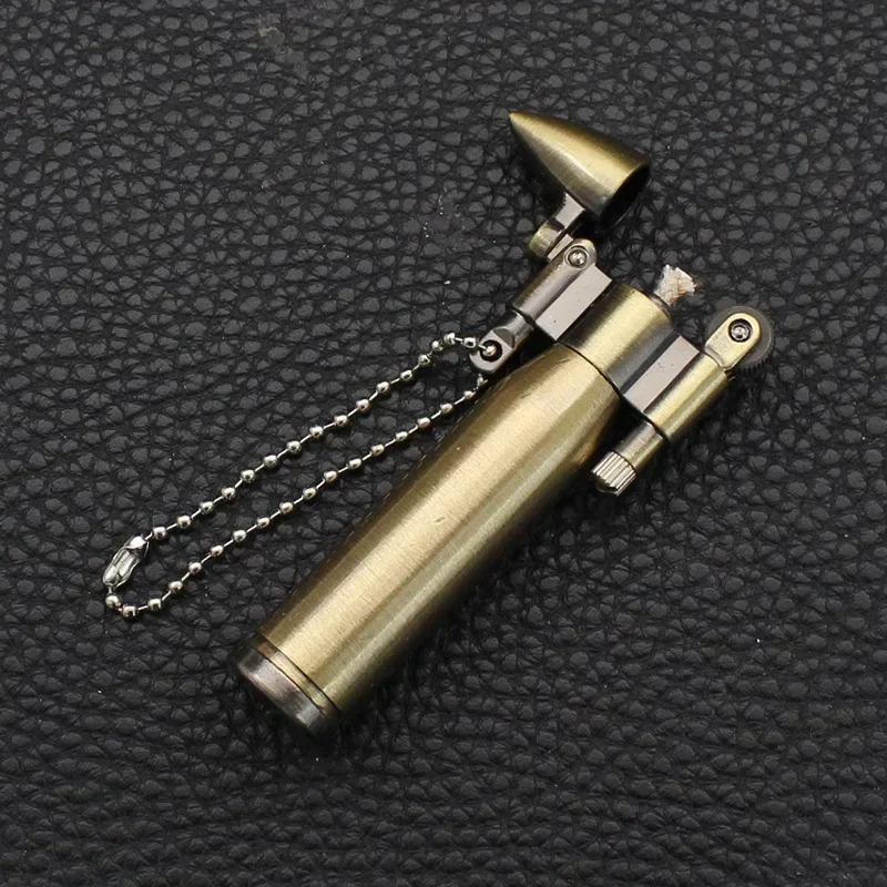 Retro Bullet Grinding Wheel Kerosene Lighter Metal Keychain Lighters Cigar Cigarette Smoking Accessories Gadget for Man Gift