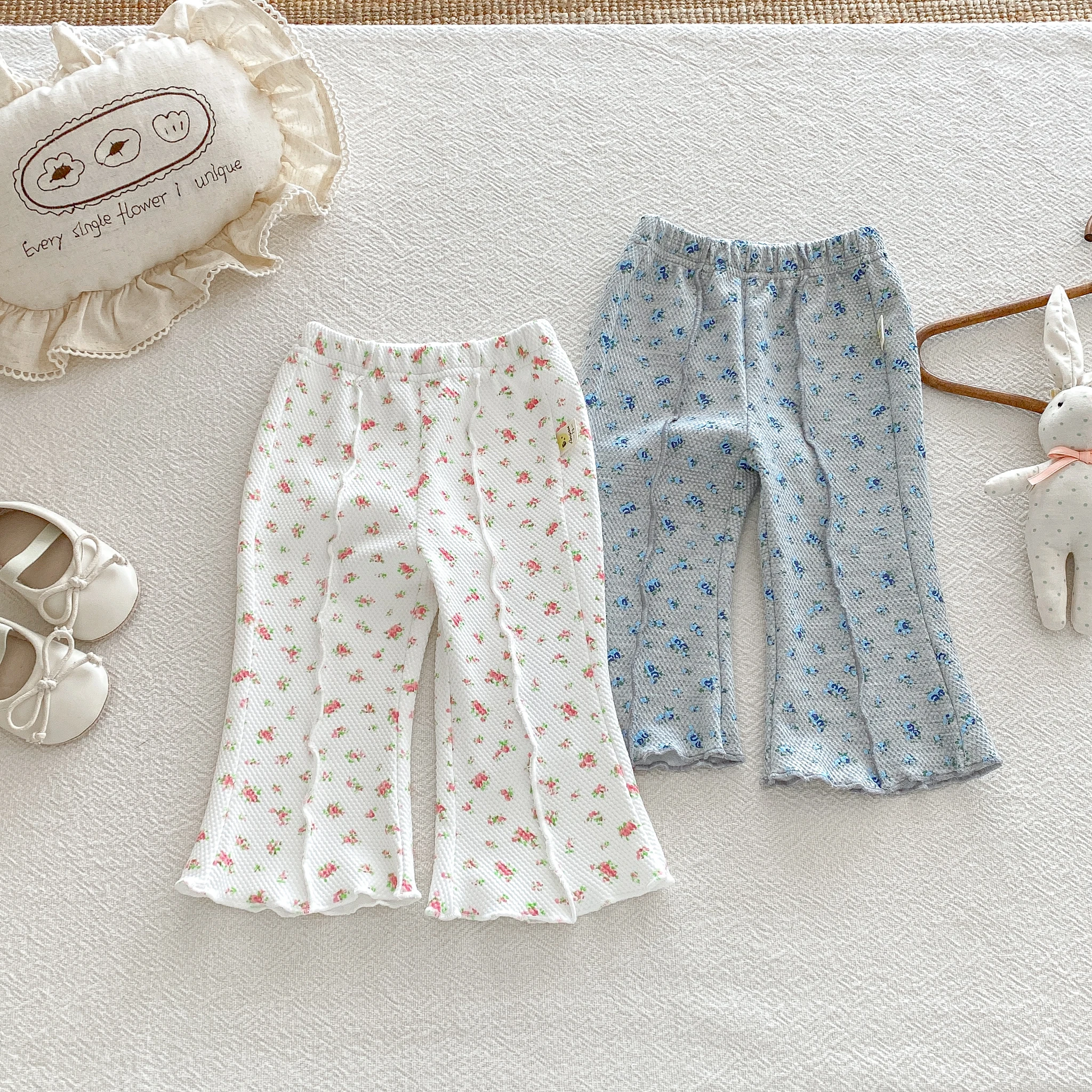 Girls' Casual Spring and Autumn Fashion Flared Pants, Trendy and Versatile Long Trousers for Little Girls