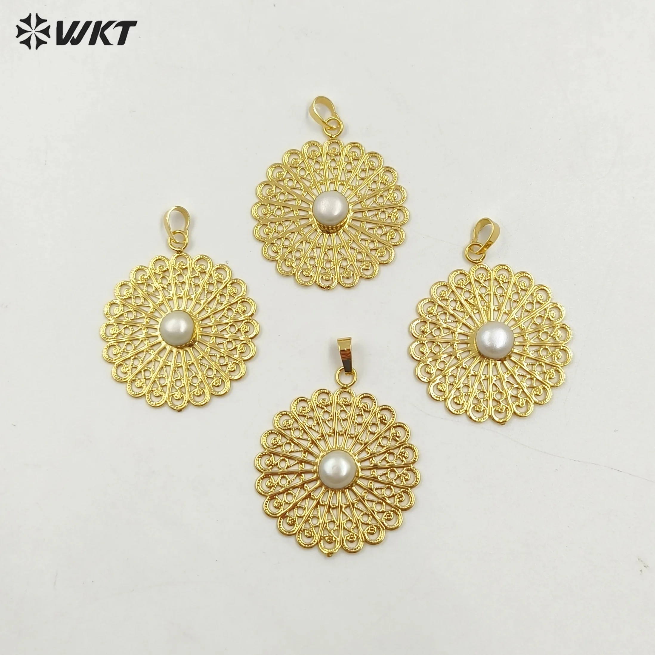 WT-JP364 Beautiful Unique Flower Shape With Pearl In Yellow Brass Pendant For Women Necklace Or Earring Jewelry Finding view 4